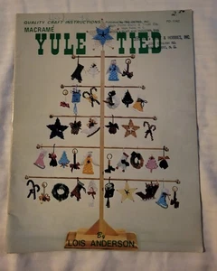 Macrame Yule Tied by Lois Anderson Christmas Decor Vtg 1980 Ornament Wreath Star - Picture 1 of 5