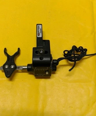 Bowfinger Medusa Max Right Hand Arrow Rest - Image 1 of 3
