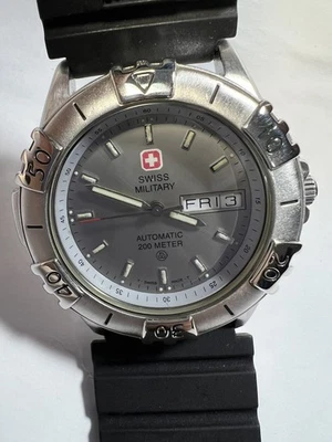 Swiss Military Automatic 200m 5-517 Swiss Made Original Good - Image 1 of 4