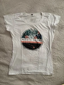 Sun International North Shore Surf Shop T-shirt Women’s Size L (Small) - Picture 1 of 3
