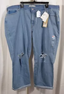 Levi's Plus Boyfriend Jeans Light Wash Size 46 x 25 - Picture 1 of 2