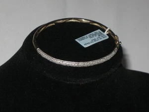 1/4cttw WHITE NATURAL DIAMOND BANGLE BRACELET-gos-7"-Snap Closure-NEAR COLORLESS - Picture 1 of 4