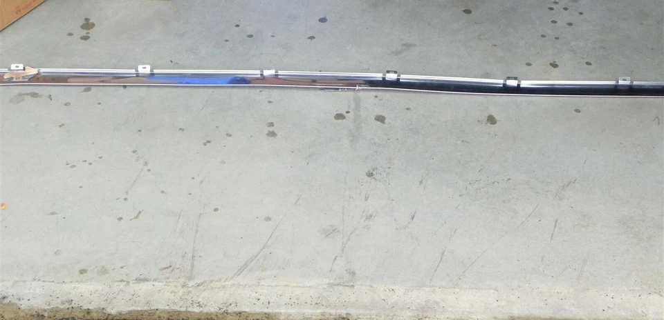 1985-86-87-88-89-90-91 Oldsmobile Calais Rocker Panel Molding NOS GM# 20501733 - Image 1 of 4