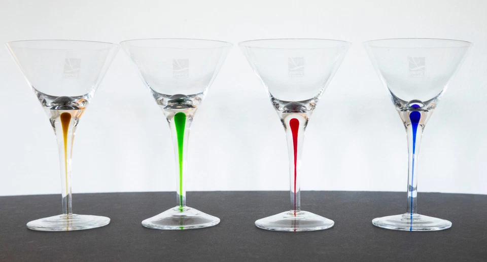 Juego de 4 vasos Martini Pier 1 con tallo de lágrima ámbar verde rojo azul Foto 1 de 4