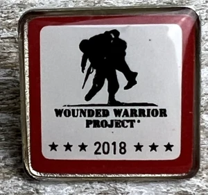 De colección Wounded Warrior Project 2018 tono plata solapa prendedor sombrero corbata tachuela roja - Imagen 1 de 3