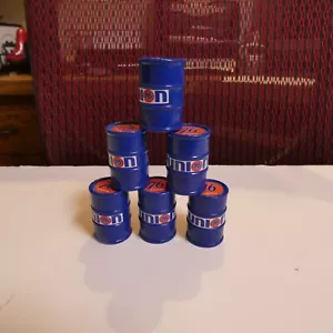 1 Each G-Scale Wooden Painted Diorama Oil Drums With Brand Name Outdoor Decals - Picture 1 of 6