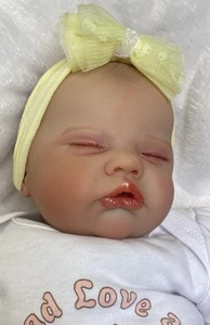 Girl Lifelike Reborn Baby Doll - Picture 1 of 13