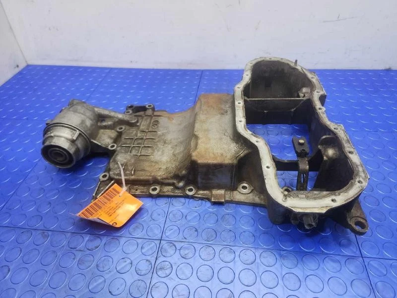 Оригинальный верхний масляный поддон двигателя 07–15 Lexus GS350 RWD 1210131101 - Изображение 1 из 4