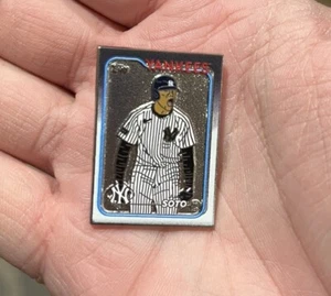2024 Topps Update Super Box Juan Soto Exclusive Collector’s Pin New York Yankees - Bild 1 von 2