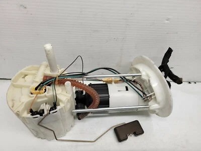 Audi A5 2010-2012 2,0 L bomba de combustible OEM Foto 1 de 4