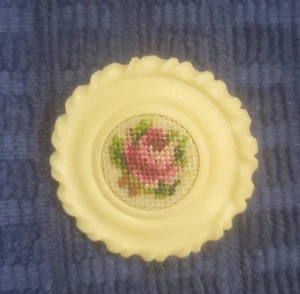 Vintage Hand Cross Stitched Flower Pin Brooch - Picture 1 of 7