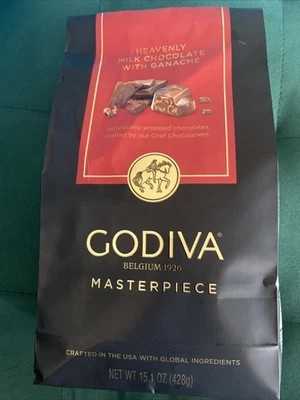Godiva Obra Maestra Chocolate con Leche con Ganache 15.1 OZ Foto 1 de 4