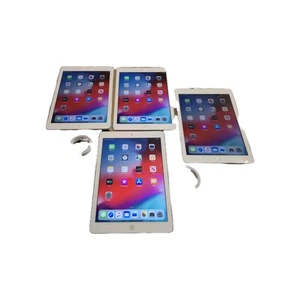 Apple iPad Air 1st Gen. 16GB, Wi-Fi, 9.7in White UNLOCKED - Picture 1 of 1