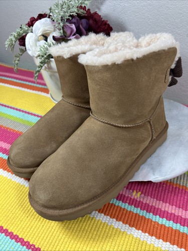 Stivali UGG Mini Bailey maglia fiocco 1117650 pelle di pecora castagno donna EU 41 US 10 M