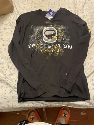 Suéter para juegos Champion Spacestation talla grande Foto 1 de 4