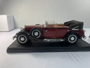1:18 ANSON 1932 MAYBACH ZEPPELIN BURGUNDY ON TAN CDF 8338 - Picture 1 of 9