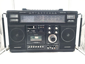 Grundig RR 1140 Stereo Kassetten Recorder Radio - Linke Box u. Tapedeck defekt,