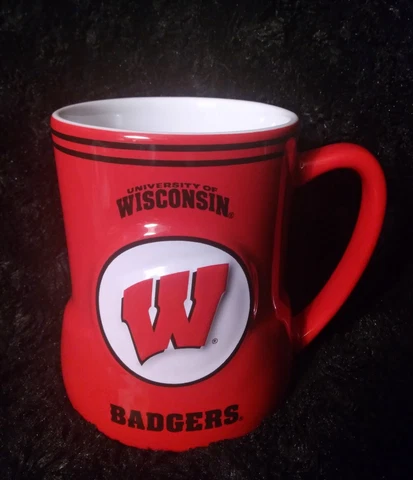 University Of Wisconsin Badgers NCAA 3D 2011  Mug Coffee Cup Boelter Brands 16oz Cover