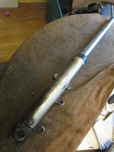 1980 Yamaha XS 650 XS650 left front fork leg tube slider cap - Picture 1 of 9