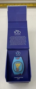Disney Winnie the Pooh Magicband Plus LE 4300 NIB with Charging Cable Heffalumps - Picture 1 of 5