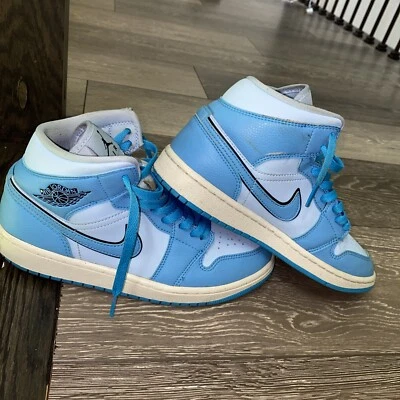 Talla 8.5 - Air Jordan 1 SE Mid Ice Blue W Foto 1 de 4