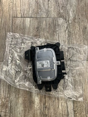 Unidad de control LED Bugatti Chiron 5B4937097 5B4945722 Foto 1 de 3