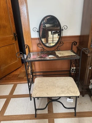 Vanity Table and Bench - Image 1 of 3