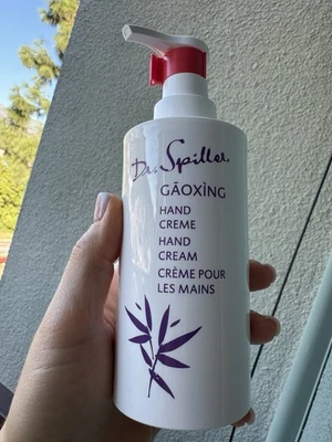 crema de manos para mujer Foto 1 de 2