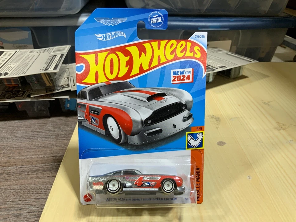 HOT WHEELS ZAMAC ASTON MARTIN DB4GT EDICIÓN ALTA VELOCIDAD Foto 1 de 1