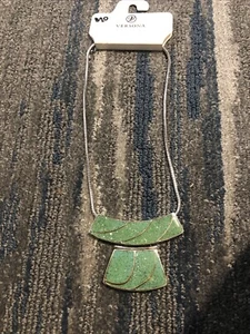 Colgante verde y cadena de plata de Versona - Imagen 1 de 2