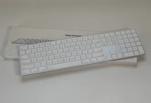 Genuine Apple Magic Keyboard with Numeric Keypad (White) A1843 - Picture 1 of 6