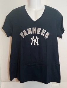 New York Yankees Fanatics Women's Blue V-Neck Shirt Large - Picture 1 of 5