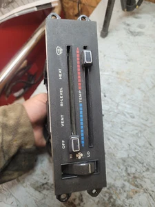 87-96 JEEP CHEROKEE XJ AC HEATER HEAT TEMPERATURE CONTROL CLIMATE CONTROL SWITCH - Picture 1 of 3