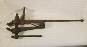 Antique Indian Chief Blacksmith Post Leg Vise ~ 4" Wide Jaws ~ 35 Pounds - Picture 1 of 9