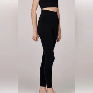 WONE schwarze High Rise Contour Leggings Gr. S neu ohne Etikett - Bild 1 von 5