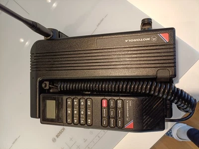 telefono cellulare vintage Motorola 6800 X - Immagine 1 di 4