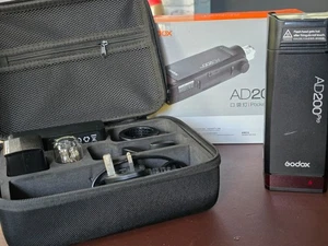 Godox AD200 Pro Portable Flash Kit | 200W - Picture 1 of 4