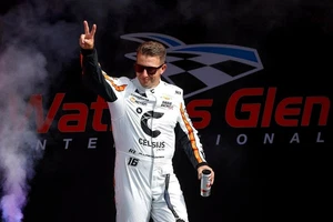 GOKART RENNANZUG CIK FIA LEVEL 2 GEPRÜFT, KOMPLETT ANGEPASST FÜR SOMMER & WINTER - Bild 1 von 6