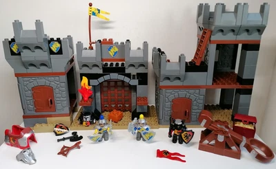 LEGO Duplo 4777 Knights' Castle Occasion - 2004 - Photo 1/4