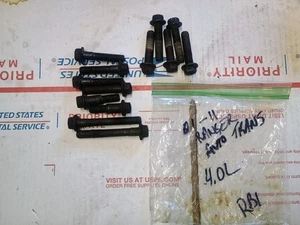 01 - 11 RANGER SET BOLTS AUTOMATIC TRANSMISSION BELL HOUSING TCASE 4X4 HARDWARE - Picture 1 of 8