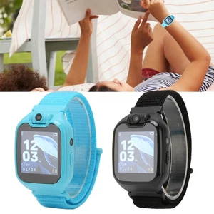 2G GSM Kids Cell Phone Watch 300000 Pixels 1.54in Color Touch Screen 400mAh NEW - Afbeelding 1 van 18