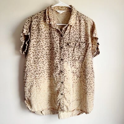 C&C California 100% Lyocell Bleached Animal Button Short Sleeve Blouse Small - Image 1 of 4
