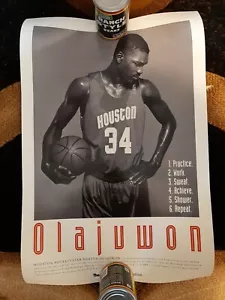 Houston The Chronicle in Education Olajuwon Rockets Original Poster 16x23 Mint - Imagen 1 de 5