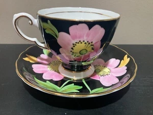 Vintage Tuscan Black with Pink Poppies Fine English Bone China Teacup & Saucer - Picture 1 of 3