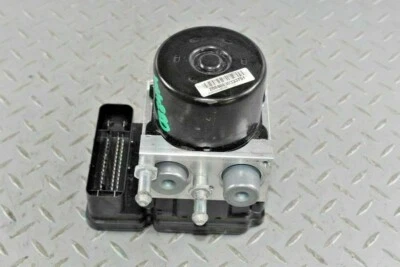 2015-2018 Jeep WRANGLER ABS Anti Lock Brake Assembly Pump Module OEM 15 16 17 18 - Image 1 of 4