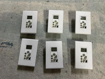 Russound Uno-S1 Teclado Rev1 Multiroom Audio Control Blanco Juego de 6 Foto 1 de 2