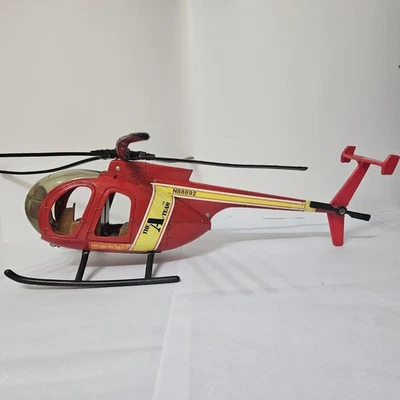 Helicóptero Ertl Hughes - The A-Team Howlin Mad Murdoch escala 1:16 hecho en EE. UU. 1983 Foto 1 de 4
