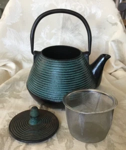MINT Cast Iron Teal Aqua Blue Green Covered Teapot complete with insert basket - Picture 1 of 5