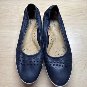 CLARKS® COLLECTION ULTIMATE COMFORT Women's Leather Loafers, Navy, US 7.5 M - Picture 1 of 11