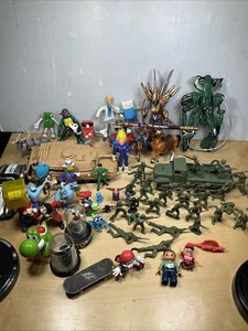 Large Lot of Toys - Picture 1 of 18